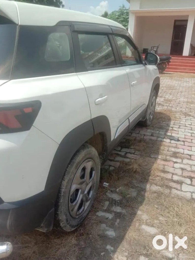 2019 Maruti Suzuki Brezza Petrol Automatic