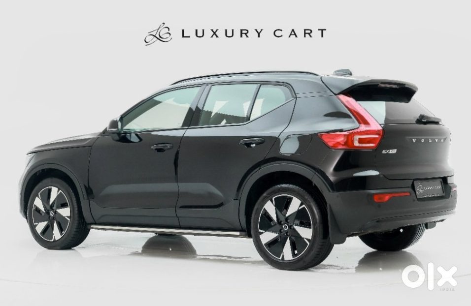 2024 Volvo Ex40 - Low Mileage