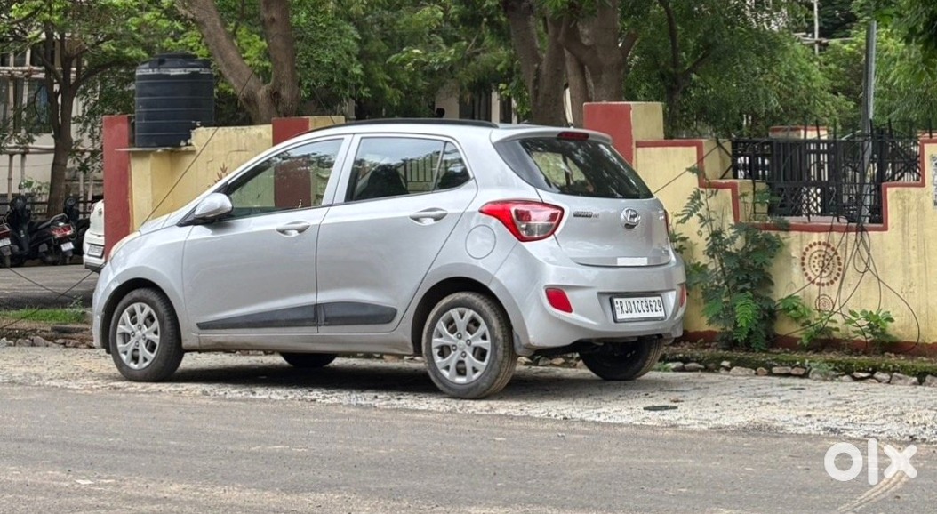 Hyundai Grand I10 2010 Diesel Automatic - Going Abroad Sale
