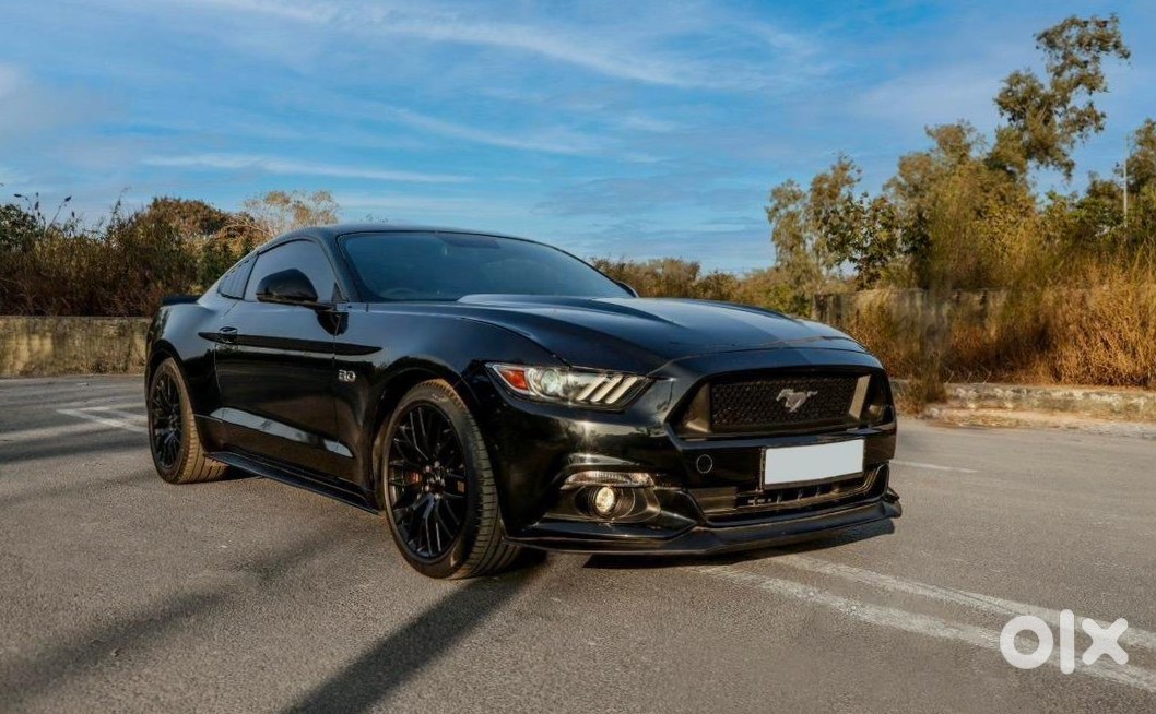 2018 Ford Mustang - Manual Transmission