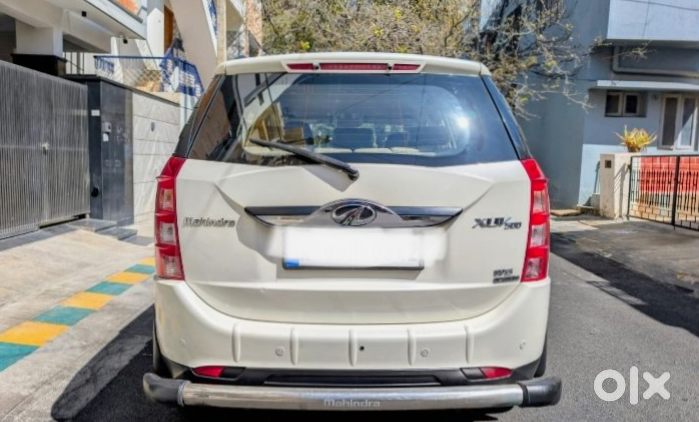 2017 Mahindra Xuv500 - Manual Petrol