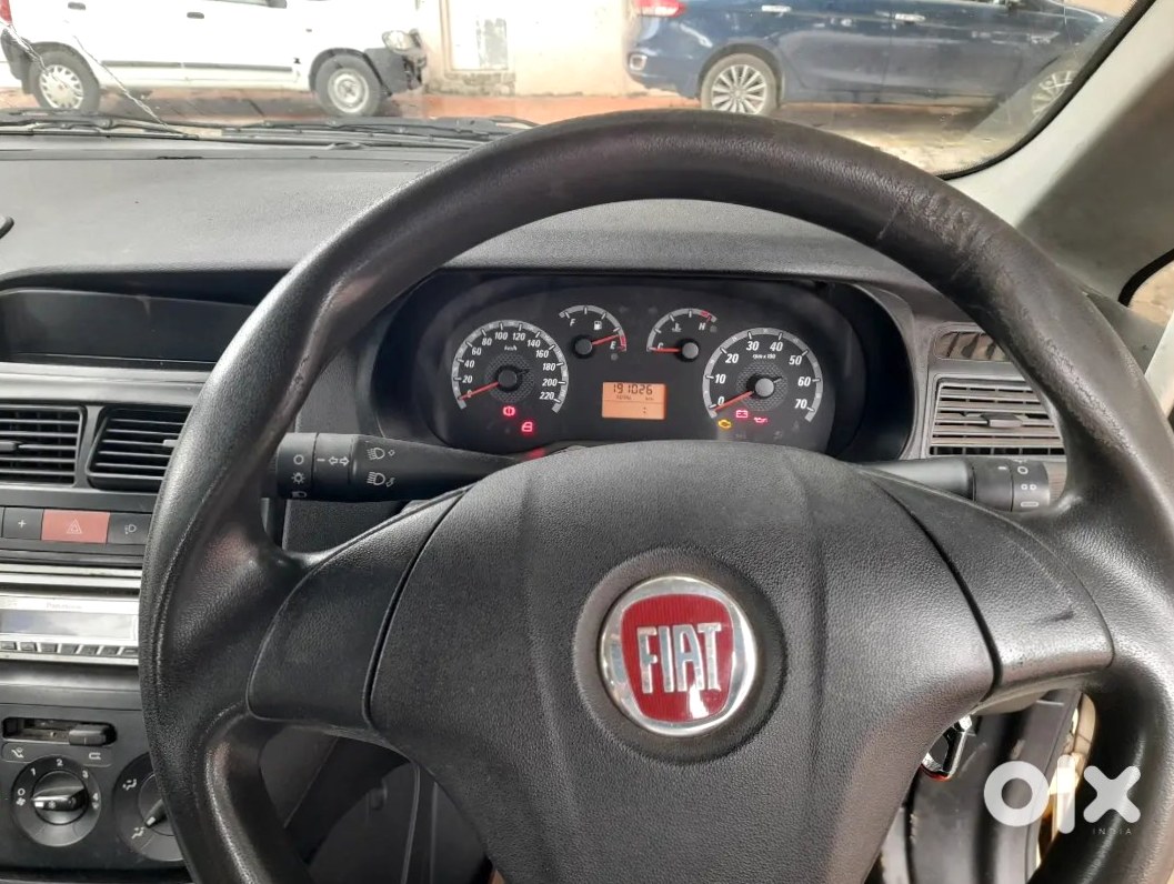 Fiat Punto 2011 - Going Abroad