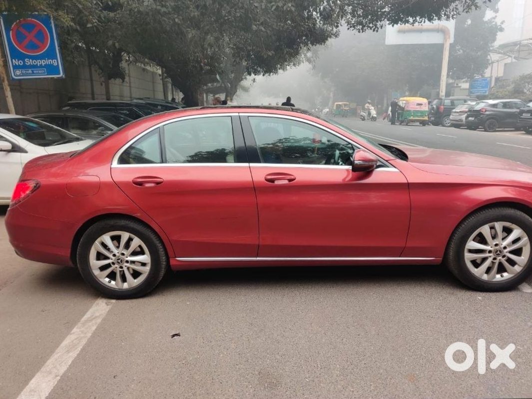 Mercedes C-class 2016 Must Sell