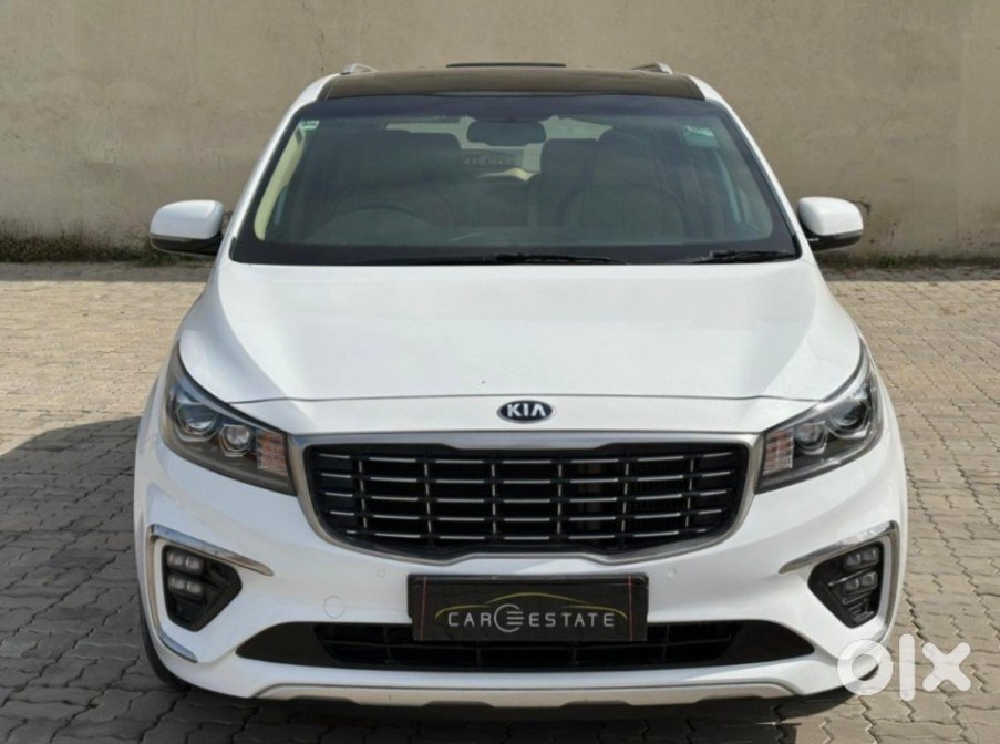 Kia Carnival 2020 Luxury Van