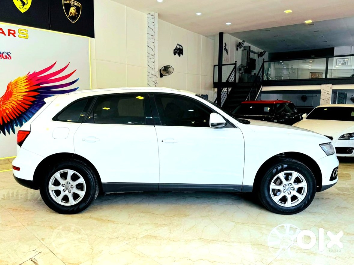 Audi Q5 2023 - Low Mileage