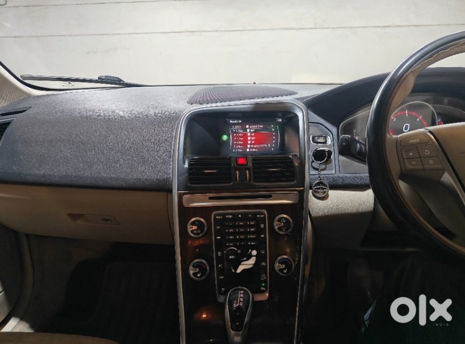 Volvo Xc60 2017 - Urgent Sale