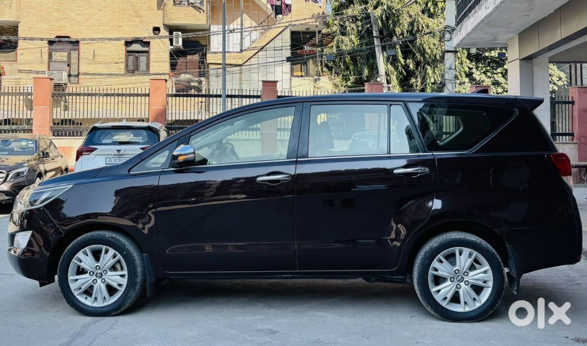 2020 Toyota Innova Crysta Petrol Manual