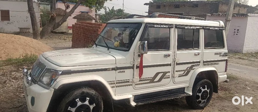 Mahindra Bolero Petrol Auto