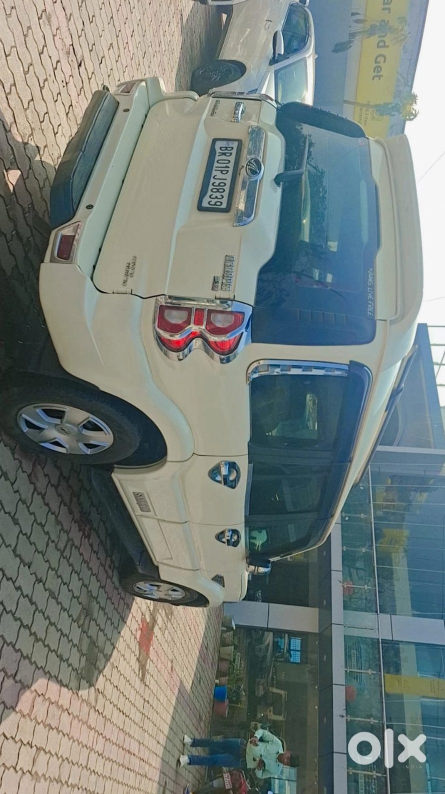 Mahindra Scorpio 2017 Petrol Automatic