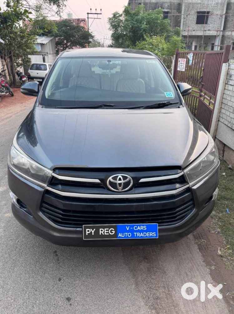 Toyota Innova Crysta 2016
