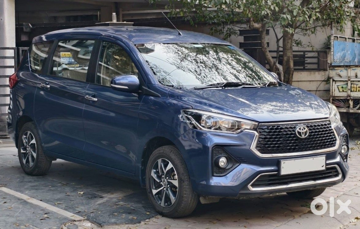 2023 Toyota Rumion Diesel Automatic – Family Car