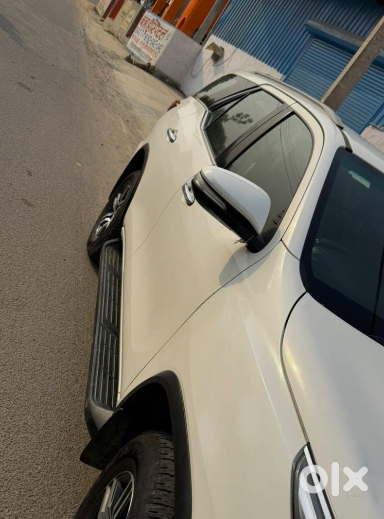 2025 Toyota Fortuner - Like New