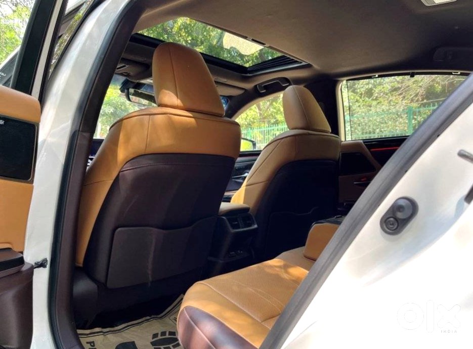 2025 Lexus Es Petrol Automatic