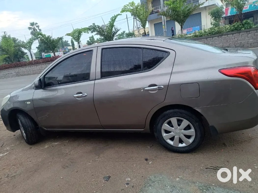 Nissan Sunny 2011 Petrol Manual