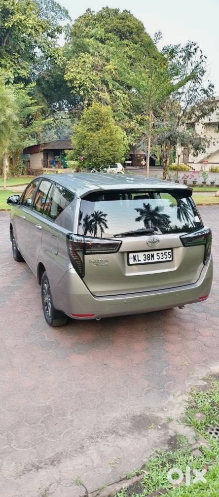 2022 Toyota Innova Crysta - Petrol Manual