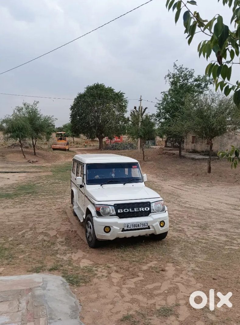 2017 Mahindra Bolero