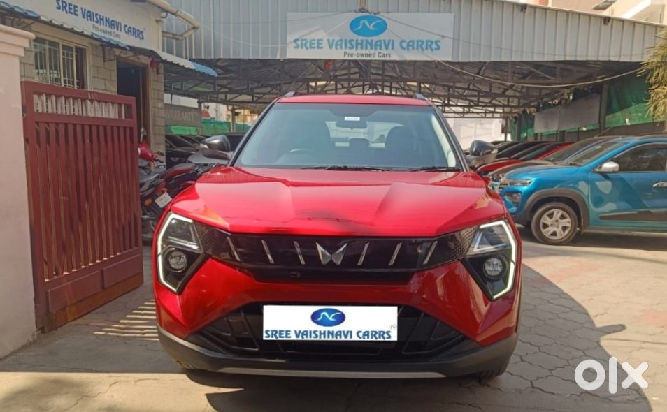 Mahindra Xuv 3xo 2025 - Almost New
