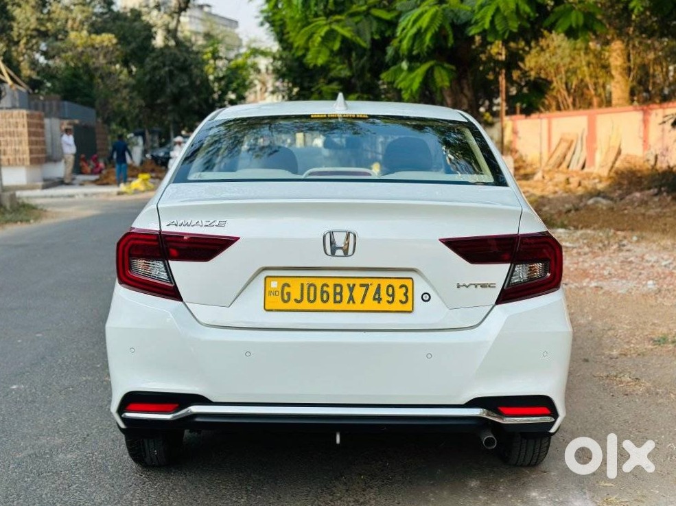 Urgent: Honda Amaze 2013