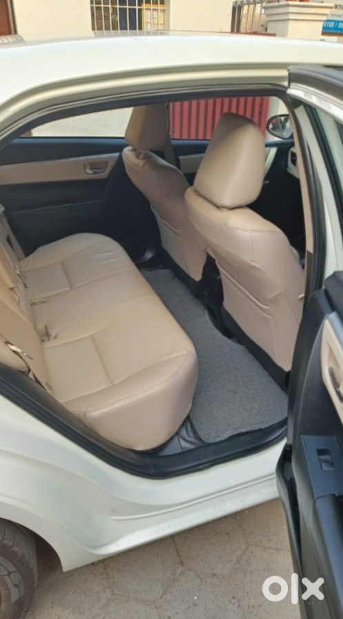 Toyota Corolla Altis 2016