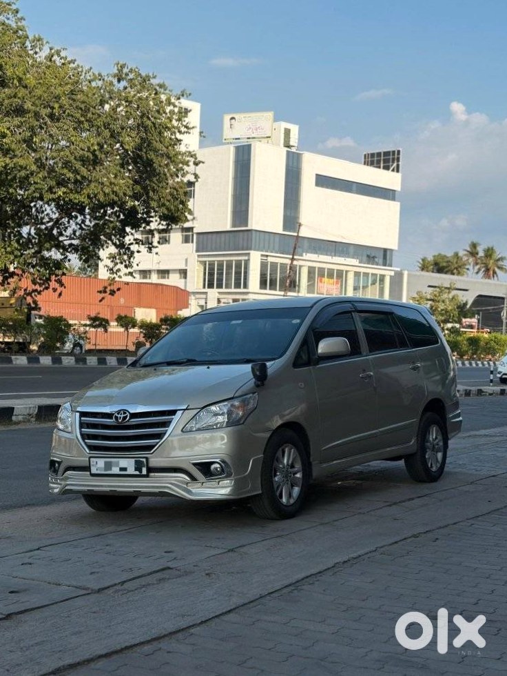 2015 Toyota Innova | Petrol Manual