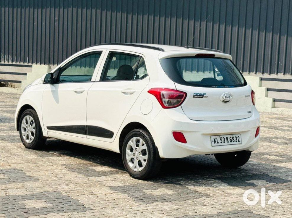 Hyundai Grand I10 2015 Petrol Manual Sell Fast