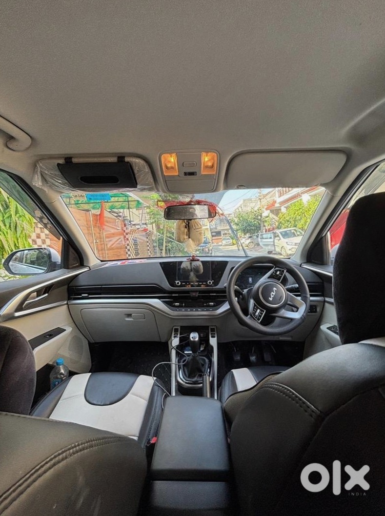 Kia Carens 2024 - Diesel Manual