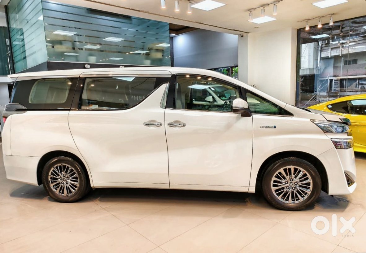 Toyota Vellfire Luxury 2021