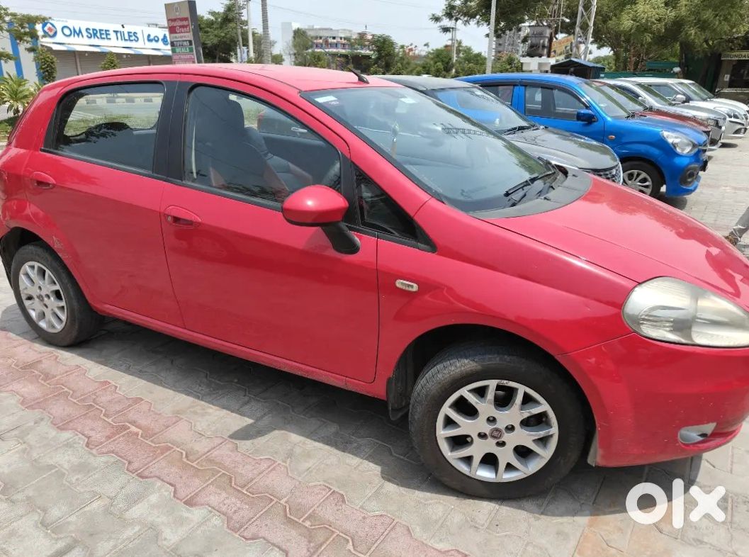 Urgent Sale - 2011 Fiat Punto