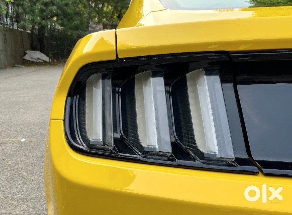 Ford Mustang 2018 - Must Sell