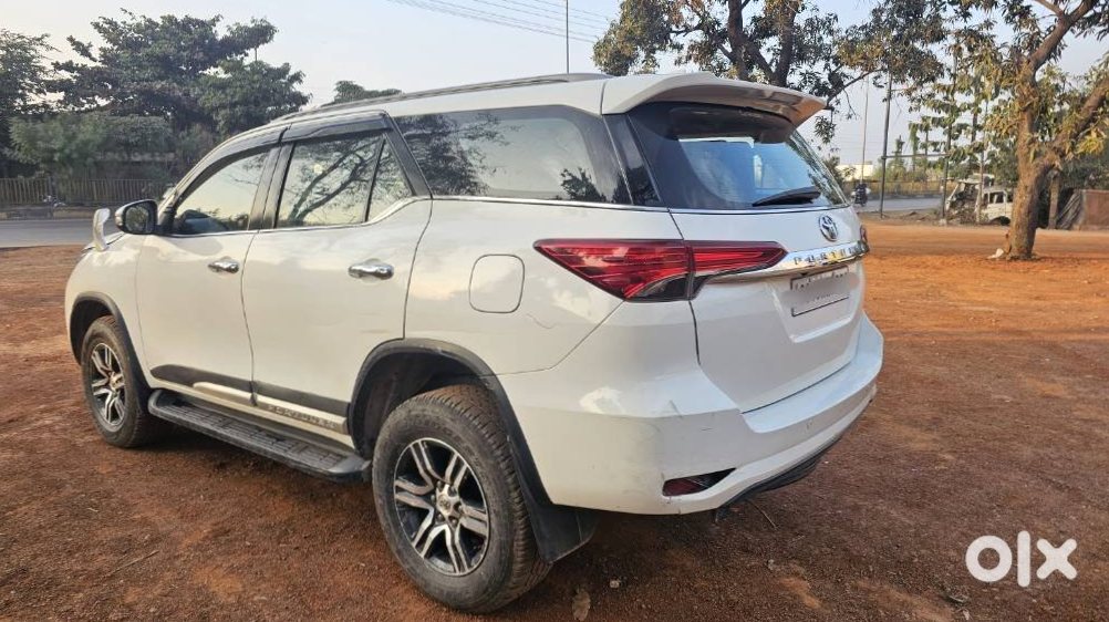 Toyota Fortuner 2011 Auto