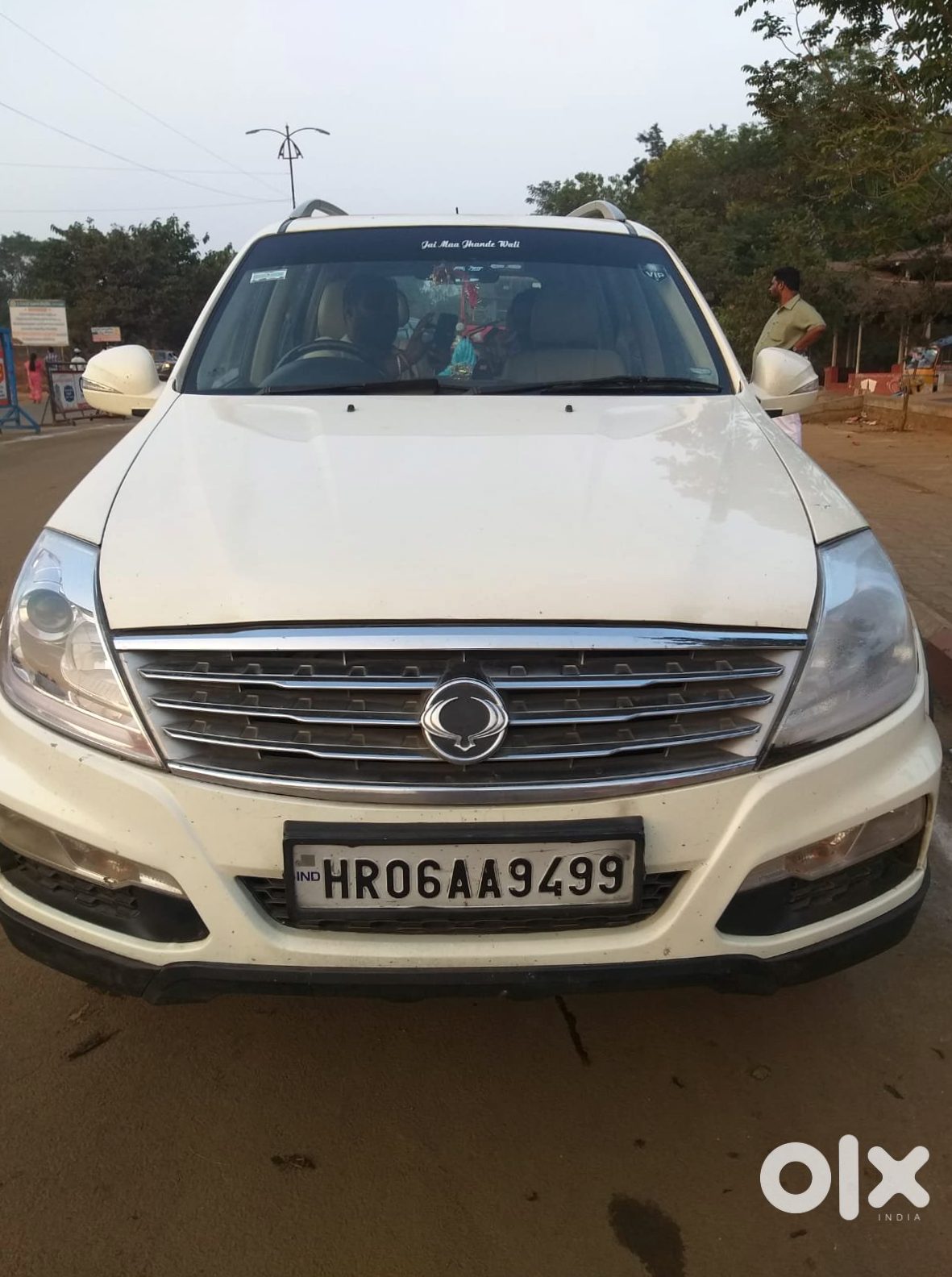 Urgent Sale 2015 Mahindra Rexton