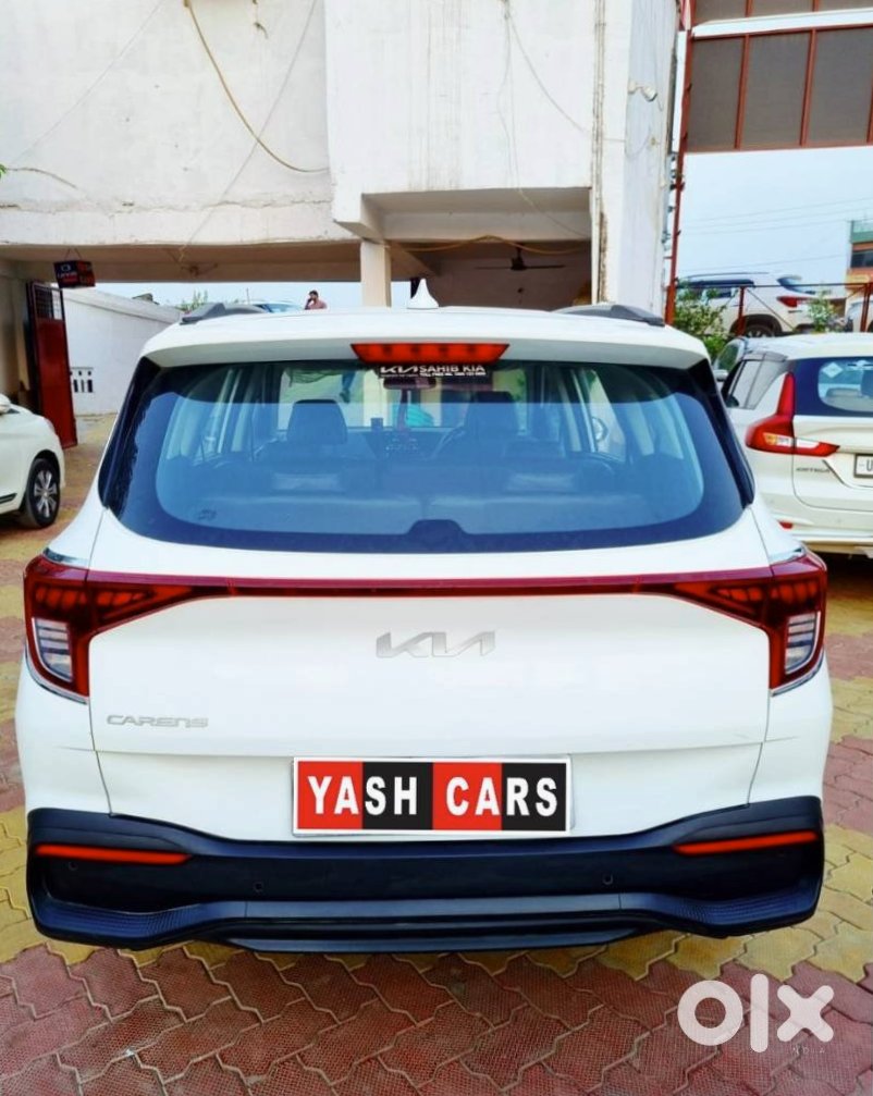 Kia Carens 2024 Petrol Automatic Family Car