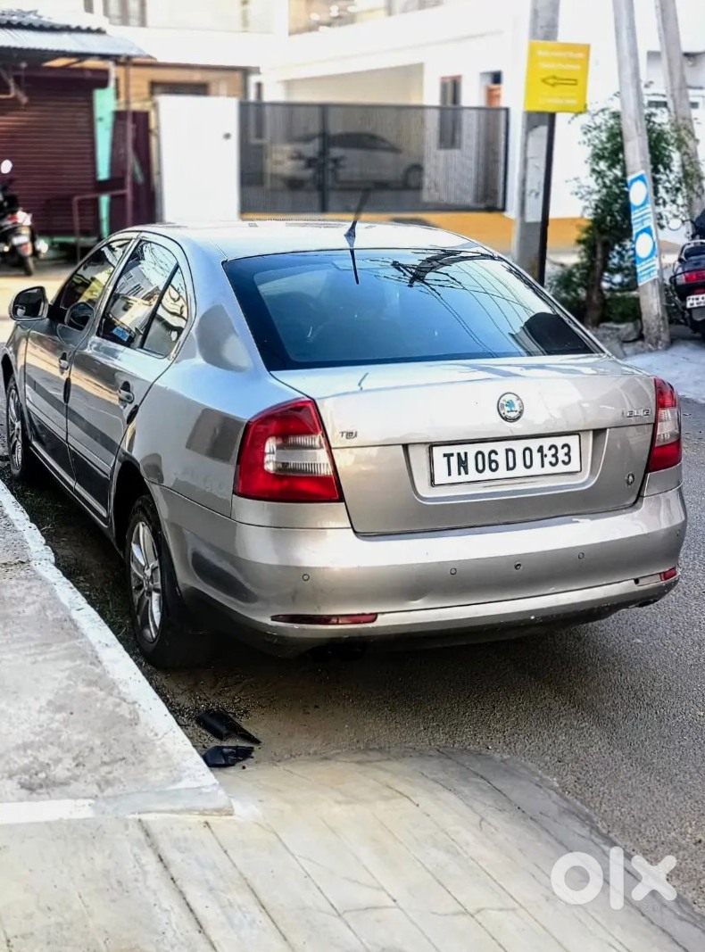Skoda Laura Diesel Automatic 2012