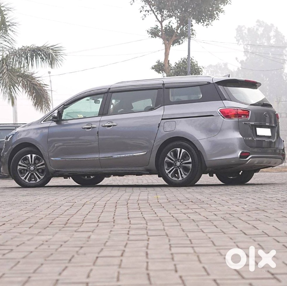 2024 Kia Carnival - Almost New