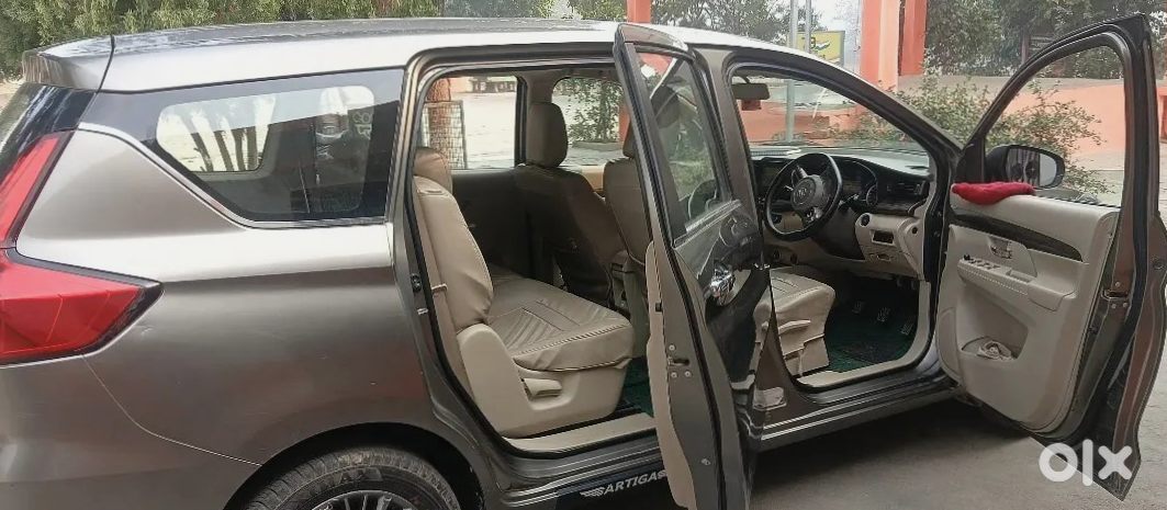 2019 Maruti Suzuki Ertiga | ₹870k | 38,378km | Petrol | Manual