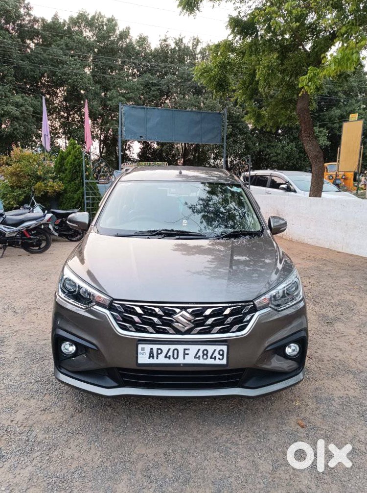 2019 Maruti Suzuki Ertiga | ₹870k | 38,378km | Petrol | Manual