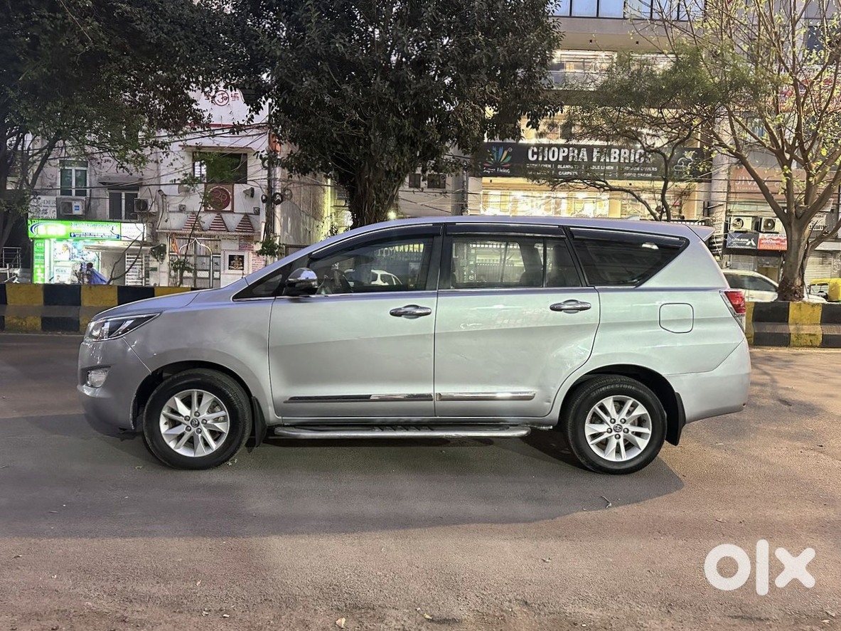 Toyota Innova Crysta 2022