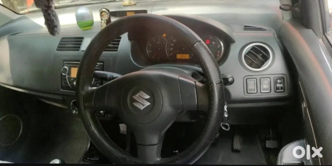 2025 Swift - Mint Condition