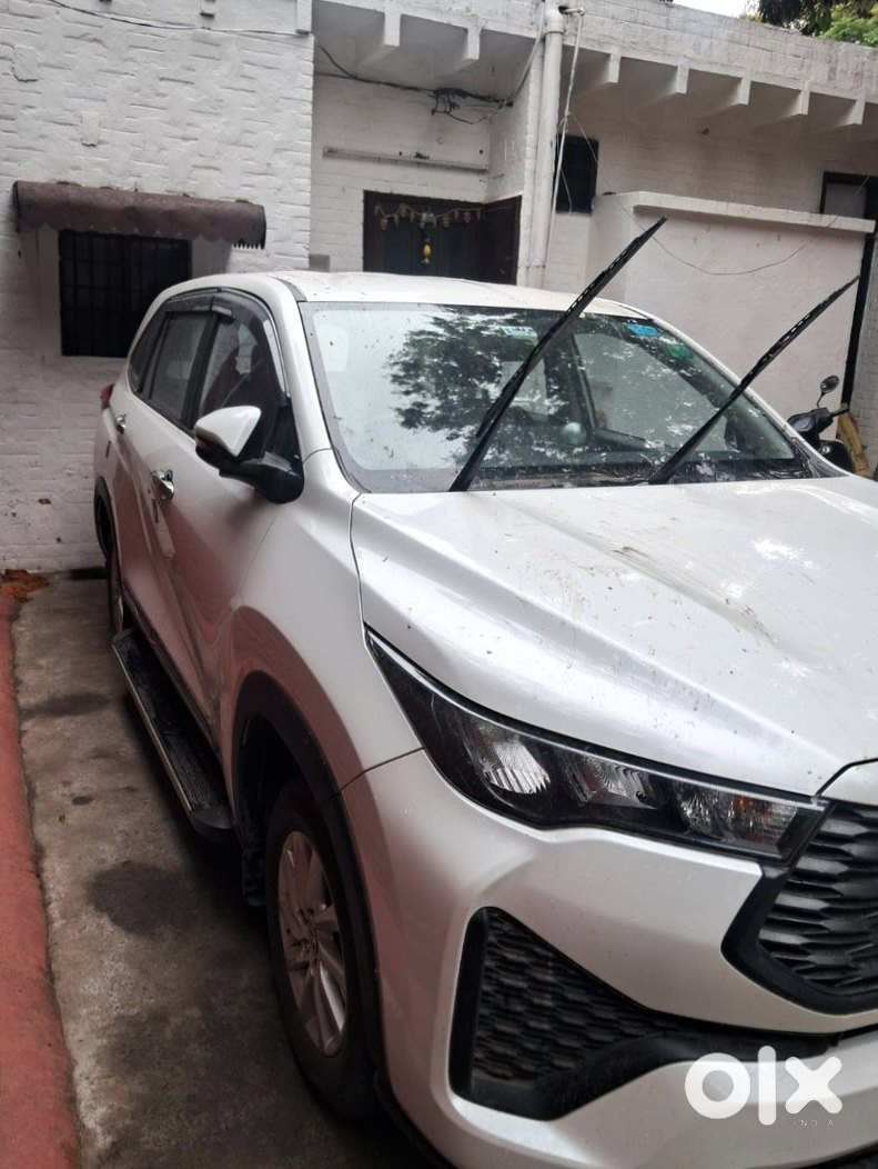 Brand New 2025 Toyota Innova Hycross