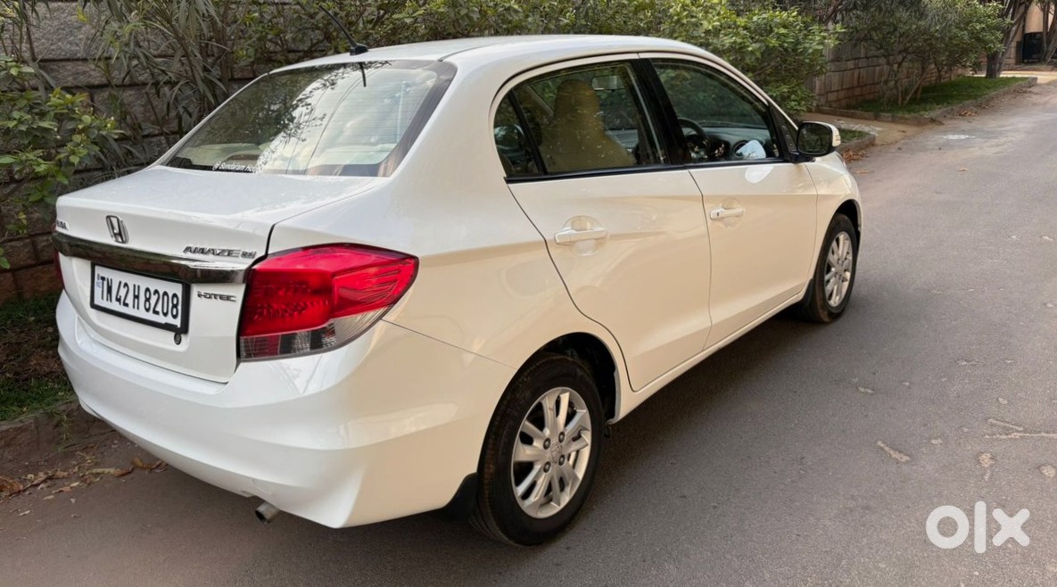 2014 Honda Amaze - Best Deal
