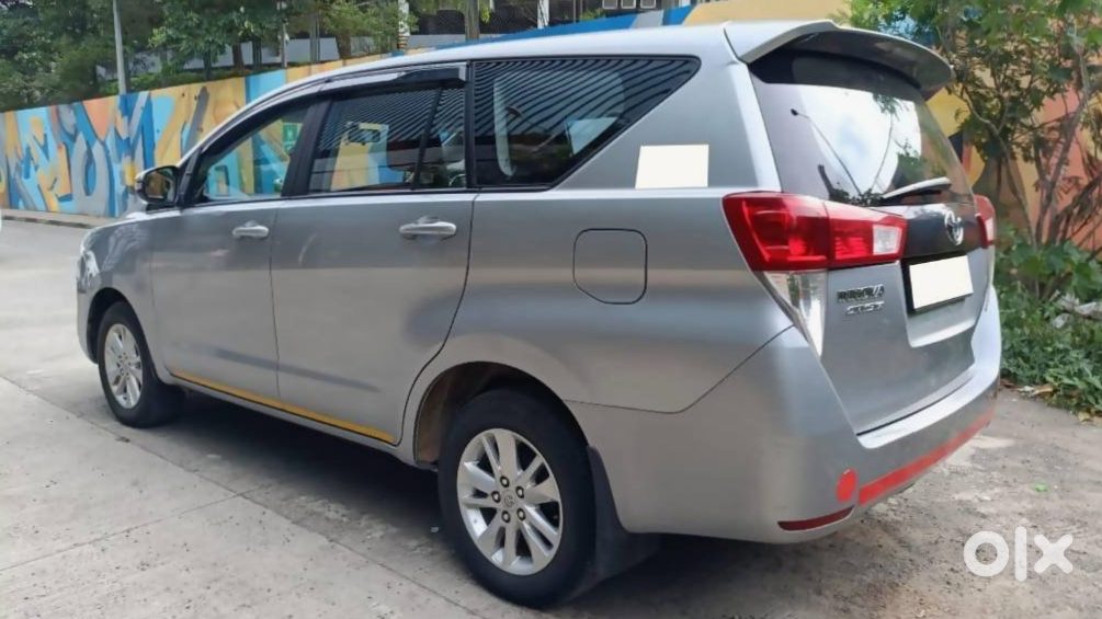 Toyota Innova Crysta 2012