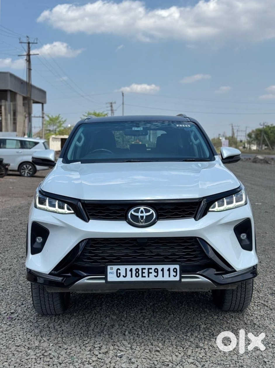 Urgent: 2022 Toyota Legender 4x2