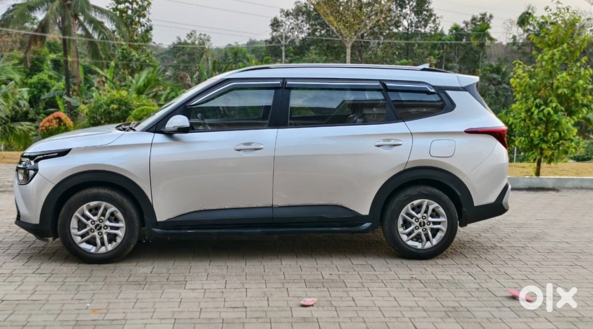 2022 Kia Carens Cng - 31k Km