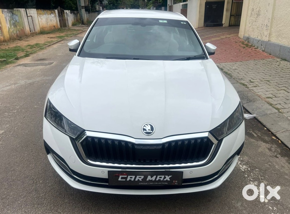 Skoda Octavia 2014 | Manual Petrol