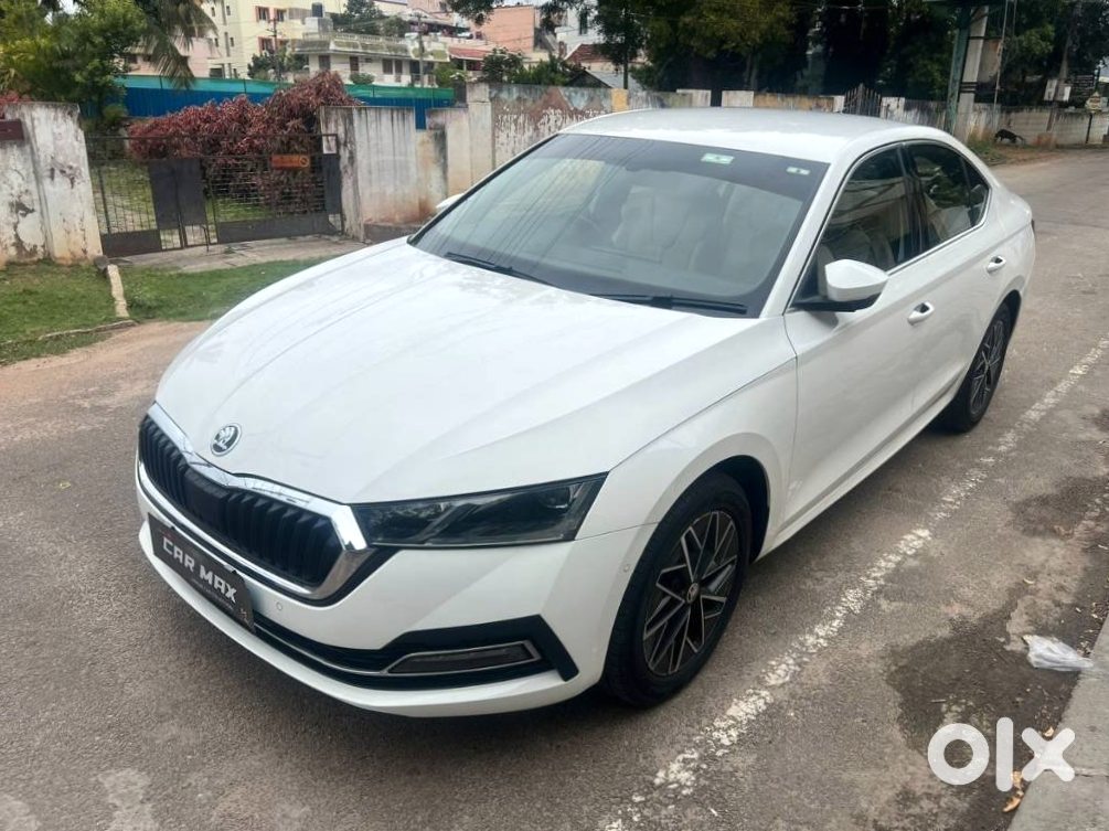 Skoda Octavia 2014 | Manual Petrol