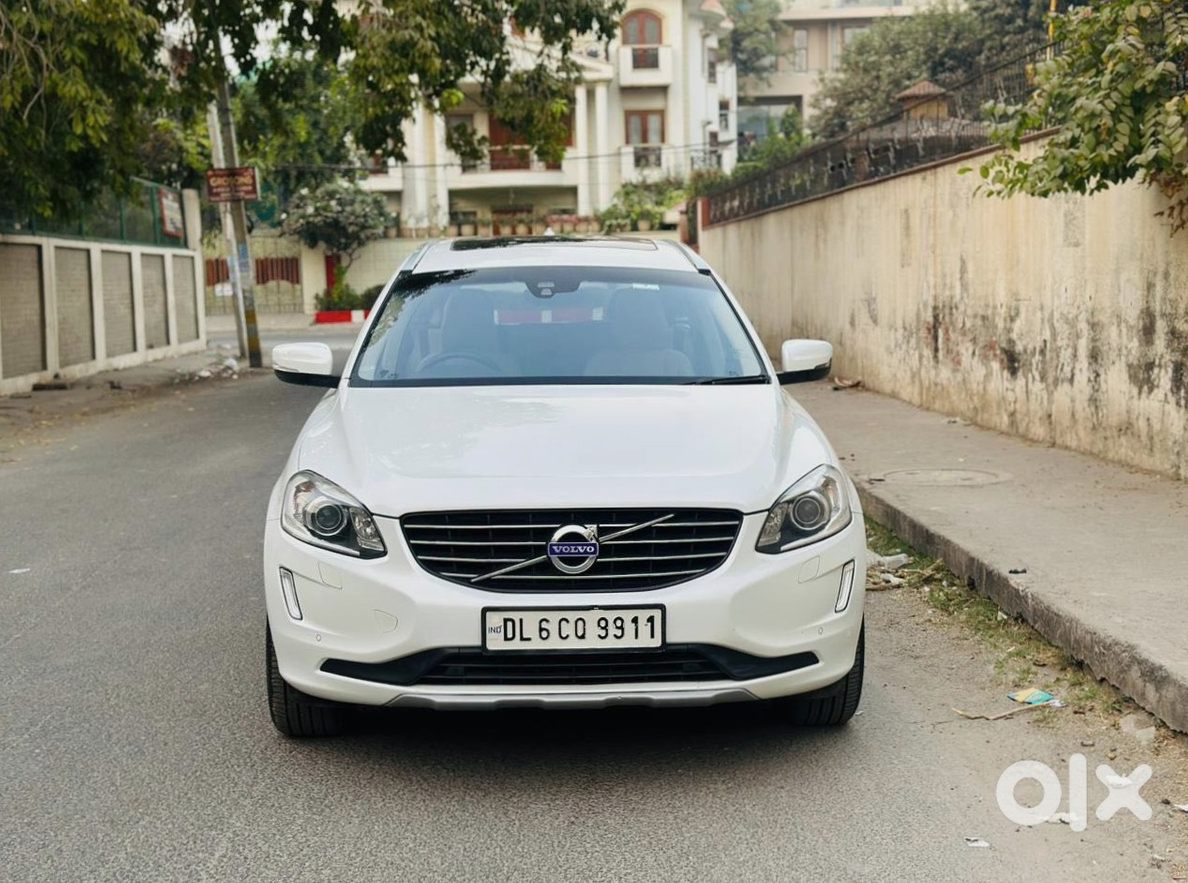 Volvo Xc60 - Premium Sedan