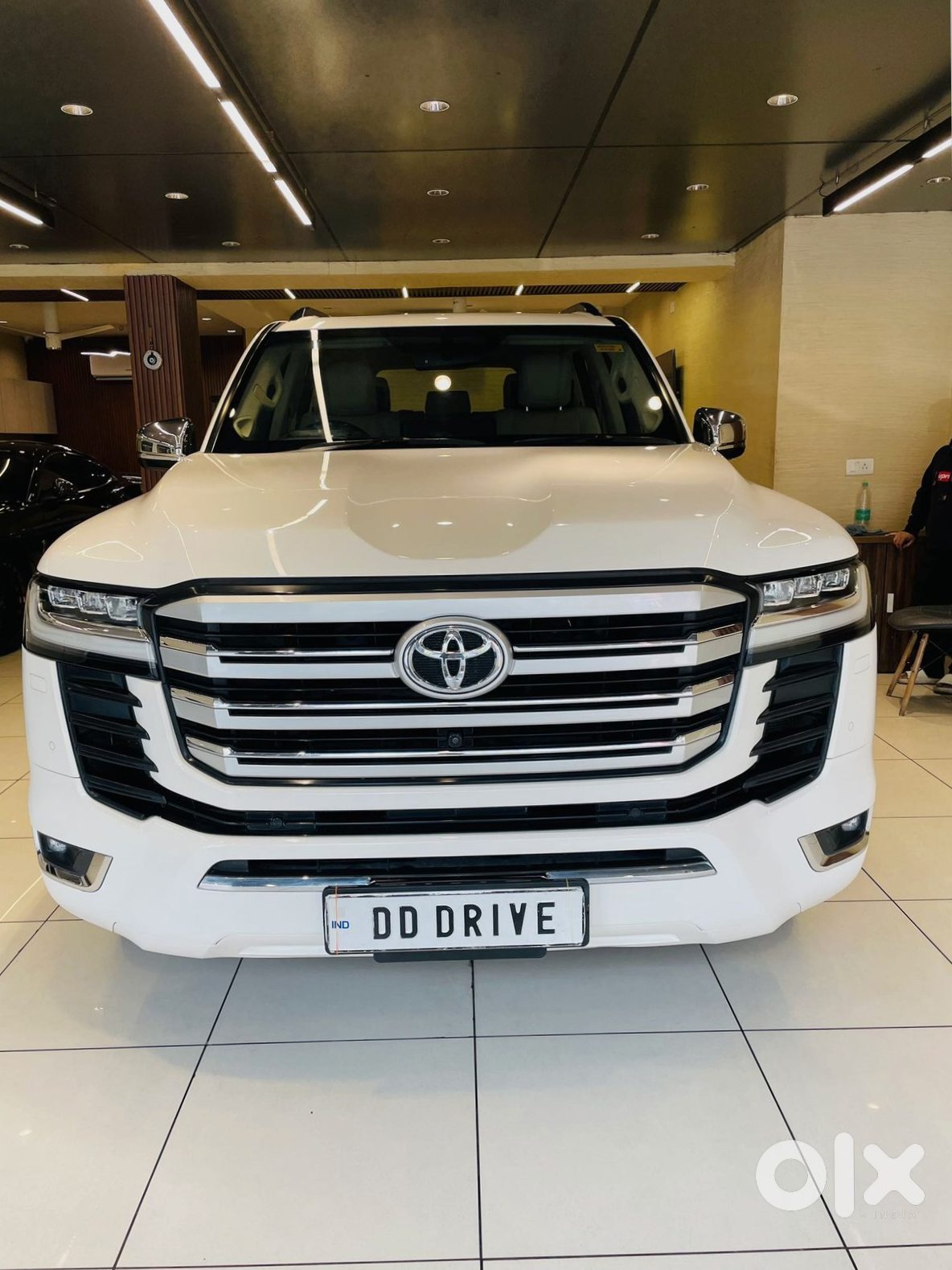 2010 Toyota Land Cruiser - Strong Runner