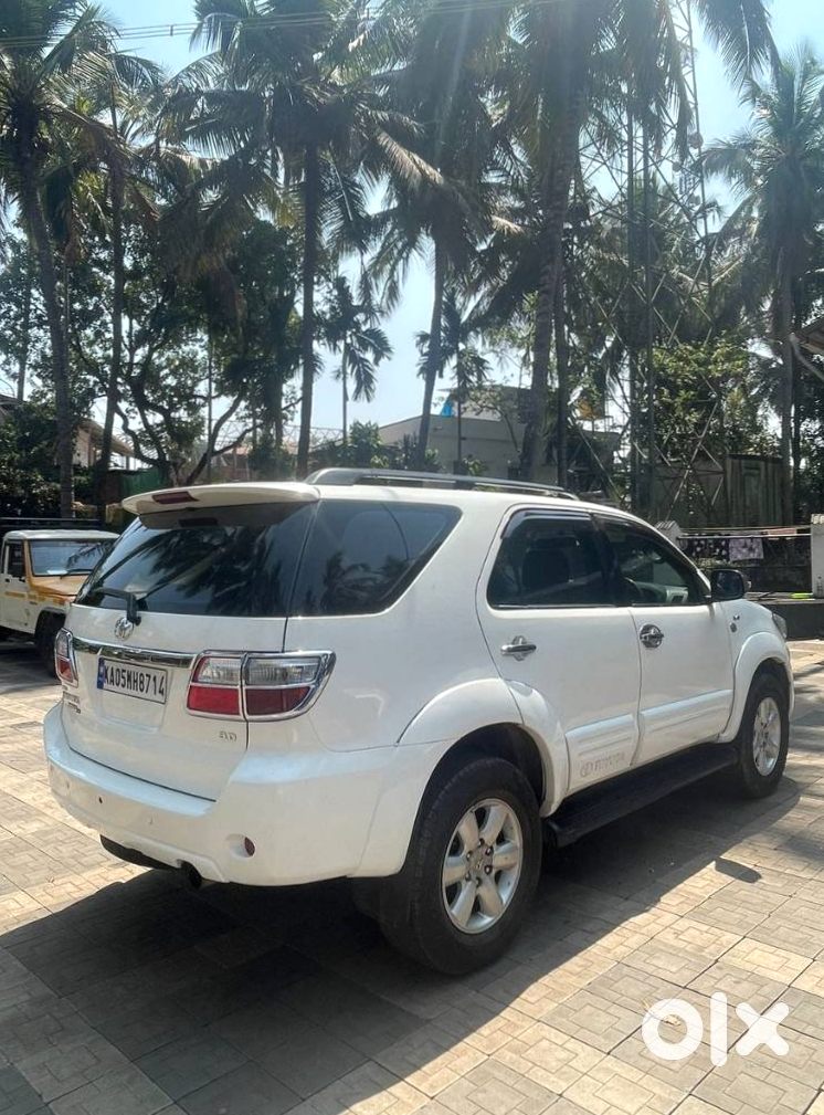 Toyota Fortuner 2018 - Family Car