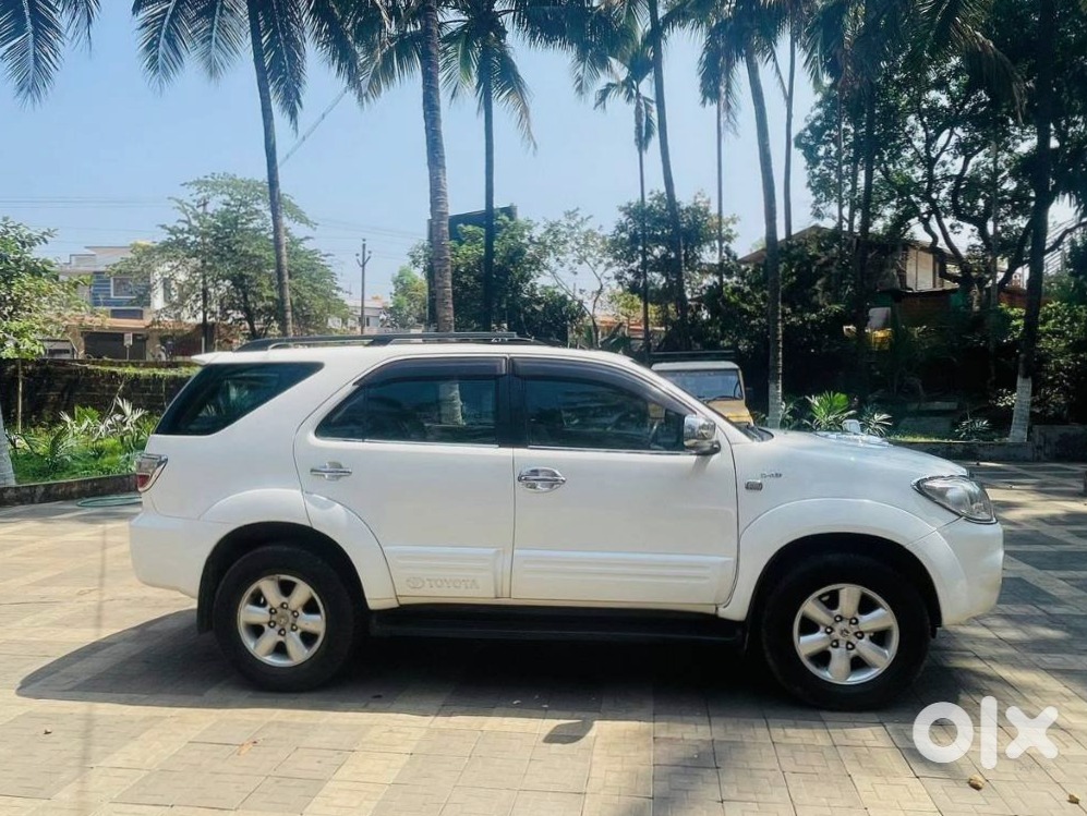 Toyota Fortuner 2018 - Family Car