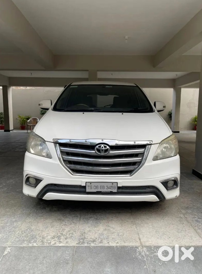 2011 Toyota Innova | Diesel | Going Abroad